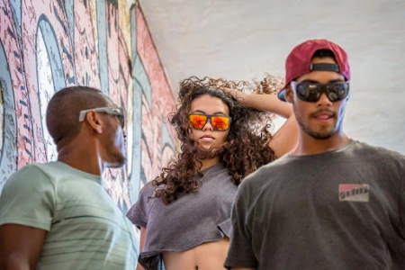 Що відбувається, коли лінзи найвищої якості зустрічаються з найдивовижнішими в світі оправами? Magic ... Магія трапляються.