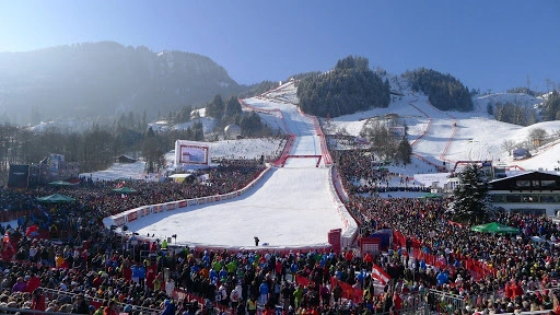 В Китцбюэле новый обновили старую трассу Штрайф