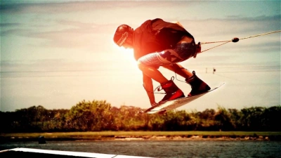 Як вибрати парковий і універсальний вейкборд